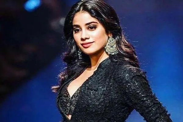 ‘पेद्दी’ में जान्हवी कपूर का दमदार अवतार hi