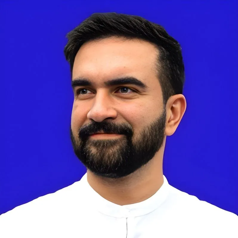 भारतीय मूल के जोहरान ममदानी बने न्यूयॉर्क के पहले मुस्लिम मेयर, हुए ट्रंप के गुस्से का शिकार hi