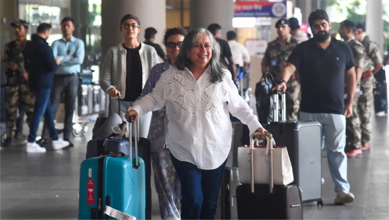 Indian Nationals Arrive