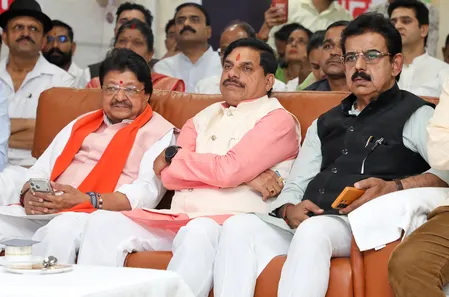 राज्यसभा चुनाव : मध्य प्रदेश में विजयवर्गीय का बड़ा संकेत, 'तीसरा उम्मीदवार उतरा तो उसकी जीत भी सुनिश्चित करेंगे'