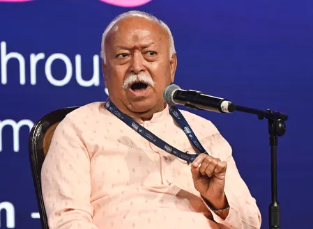 भारत की समग्र दृष्टि ही दुनिया की चुनौतियों का समाधान, विश्व को पूर्णता देना हमारा कार्य: मोहन भागवत