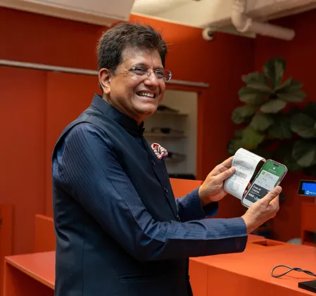 पीयूष गोयल ने फ्रांस में किया यूपीआई लॉन्च, भारतीय पर्यटकों के लिए डिजिटल भुगतान हुआ आसान पीयूष गोयल ने फ्रांस में किया यूपीआई लॉन्च, भारतीय पर्यटकों के लिए डिजिटल भुगतान हुआ आसान