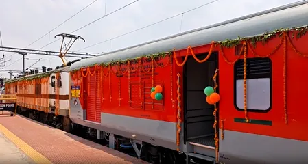 मऊ: ट्रेन उद्घाटन कार्यक्रम में विवाद, सपा सांसद राजीव राय ने लगाया 'गुंडों' को बुलाने का आरोप मऊ: ट्रेन उद्घाटन कार्यक्रम में विवाद, सपा सांसद राजीव राय ने लगाया 'गुंडों' को बुलाने का आरोप