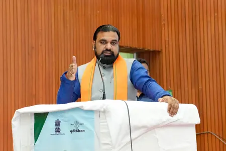 किसानों के चेहरे की खुशहाली ही बिहार की समृद्धि का द्वार खोलेगा: सम्राट चौधरी किसानों के चेहरे की खुशहाली ही बिहार की समृद्धि का द्वार खोलेगा: सम्राट चौधरी