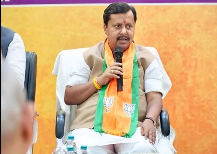 महाराजा रणजीत सिंह के सपनों का पंजाब बनाएंगे: नितिन नवीन महाराजा रणजीत सिंह के सपनों का पंजाब बनाएंगे: नितिन नवीन