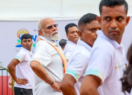 नीट अभ्यर्थियों को असुविधा न हो, इसलिए दिल्ली एयरपोर्ट पर रुके रहे पीएम मोदी