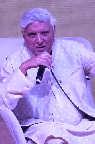 जब जावेद अख्तर ने फिल्म इंडस्ट्री की हकीकत से पहली बार किया सामना, सुनाया दिलचस्प किस्सा जब जावेद अख्तर ने फिल्म इंडस्ट्री की हकीकत से पहली बार किया सामना, सुनाया दिलचस्प किस्सा