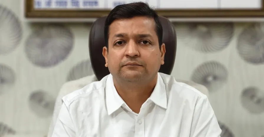 SDM Prashant Agrwal SDM Prashant Agrwal