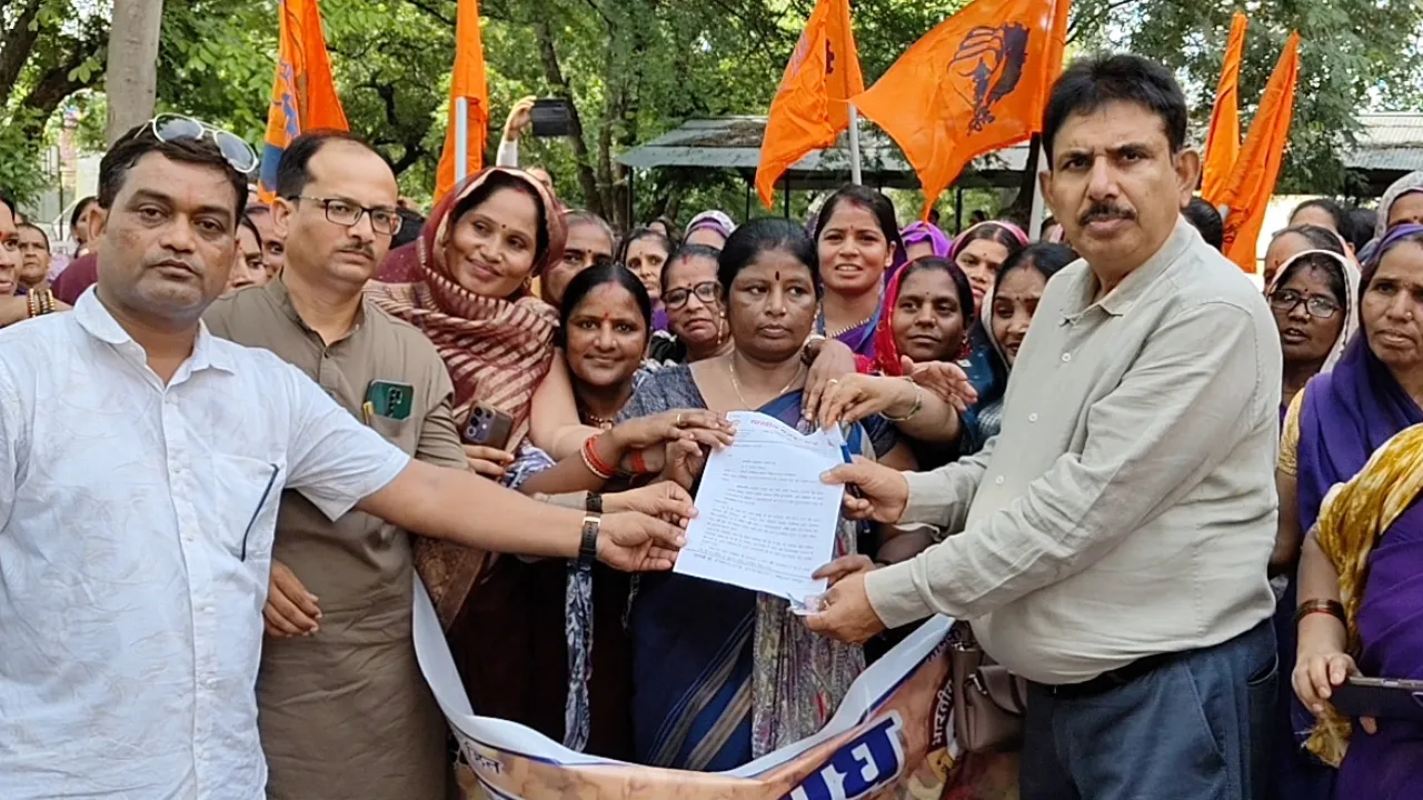 ASHA workers' protest
