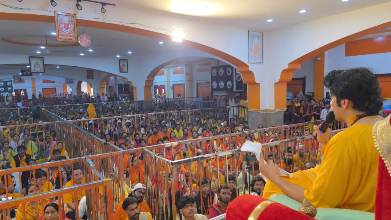 Bageshwar Sarkar met with service Bageshwar Sarkar met with service