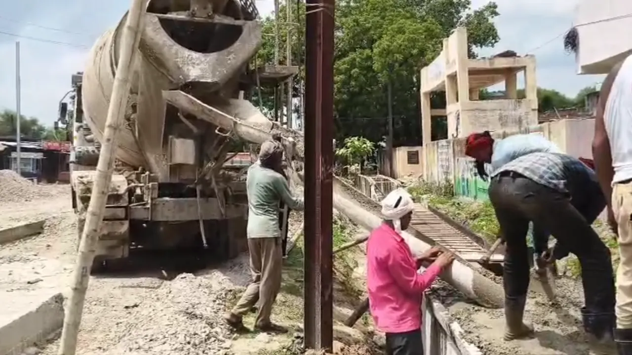 Construction at GRTC in Chandla