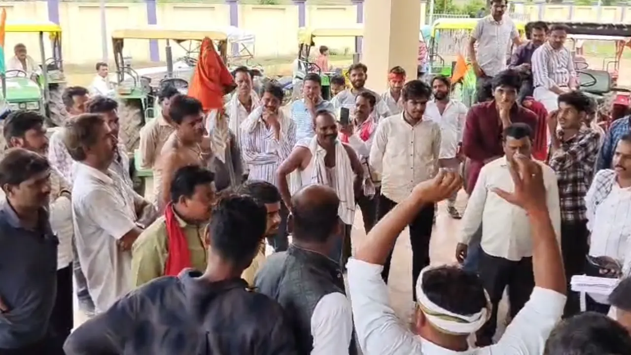 Fierce protest by farmers1