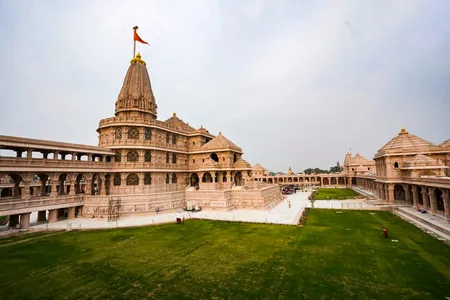 राम मंदिर चंदा गबन मामले में निर्मोही अखाड़ा पहुंचा सुप्रीम कोर्ट, ट्रस्ट पुनर्गठन और ऑडिट की मांग