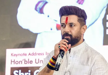 भरत तिवारी मामला में दोषी कोई भी हो, बख्शा नहीं जाएगा, जांच के बाद होगी कार्रवाई : चिराग पासवान भरत तिवारी मामला में दोषी कोई भी हो, बख्शा नहीं जाएगा, जांच के बाद होगी कार्रवाई : चिराग पासवान
