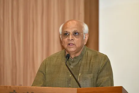 गुजरात सरकार का बड़ा फैसला, बिजली ट्रांसमिशन परियोजनाओं से प्रभावित किसानों को मिलेगा बाजार मूल्य का दोगुना मुआवजा गुजरात सरकार का बड़ा फैसला, बिजली ट्रांसमिशन परियोजनाओं से प्रभावित किसानों को मिलेगा बाजार मूल्य का दोगुना मुआवजा