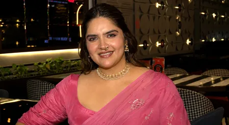 'धमाल 4' का हिस्सा बनना सपने के सच होने जैसा, सेट पर हर दिन रहा मस्ती का माहौल : एक्ट्रेस अंजलि आनंद 'धमाल 4' का हिस्सा बनना सपने के सच होने जैसा, सेट पर हर दिन रहा मस्ती का माहौल : एक्ट्रेस अंजलि आनंद