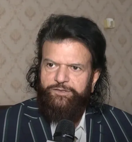 'ओहदियां खेदां' से 12 साल बाद संगीत की दुनिया में लौटे हंस राज हंस, कमबैक का अनुभव किया शेयर 'ओहदियां खेदां' से 12 साल बाद संगीत की दुनिया में लौटे हंस राज हंस, कमबैक का अनुभव किया शेयर