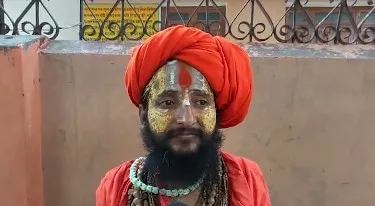 राम मंदिर चढ़ावा विवाद : अयोध्या का संत समाज चंपत राय के समर्थन में उतरा, कहा- 'इस्तीफा स्वीकार न करे ट्रस्ट' राम मंदिर चढ़ावा विवाद : अयोध्या का संत समाज चंपत राय के समर्थन में उतरा, कहा- 'इस्तीफा स्वीकार न करे ट्रस्ट'