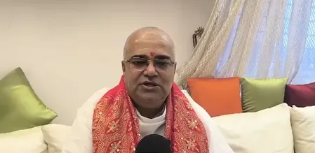 महाकाल और राम मंदिर पर दिग्विजय सिंह के बयान से बढ़ा विवाद, संत समाज ने की तीखी आलोचना महाकाल और राम मंदिर पर दिग्विजय सिंह के बयान से बढ़ा विवाद, संत समाज ने की तीखी आलोचना