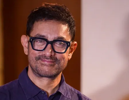आमिर खान अकेले नहीं, इन फिल्मी सितारों ने भी की हैं तीन-तीन शादियां आमिर खान अकेले नहीं, इन फिल्मी सितारों ने भी की हैं तीन-तीन शादियां