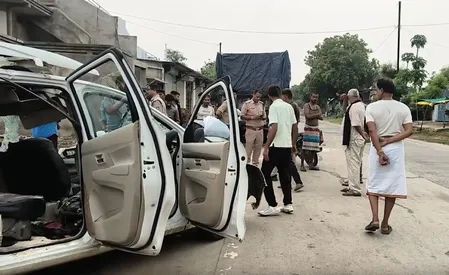 उमरिया में ट्रक से टकराई तेज रफ्तार कार, 3 वर्षीय मासूम समेत 4 की मौत