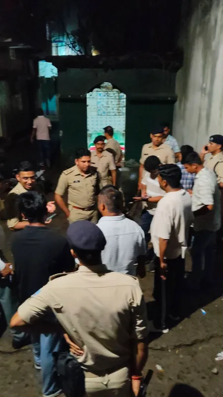 जमशेदपुर में युवक को घेरकर मार डाला, पुलिस मुठभेड़ में मुख्य आरोपी के पैर में लगी गोली