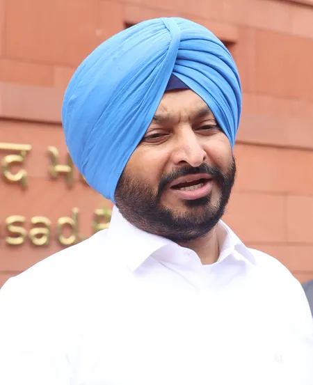 मोगा थाने में विस्फोट को लेकर 'आप' सरकार पर बरसे रवनीत बिट्टू, पंजाब कांग्रेस अध्यक्ष ने भी साधा निशाना