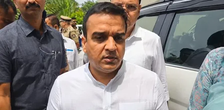 डिप्टी सीएम हर्ष संघवी ने बताया, 'भारी बारिश के दौरान सूरत के लोगों ने एक-दूसरे को पहुंचाई मदद'