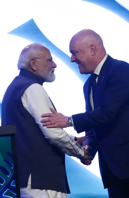 पीएम मोदी-लक्सन ने ऑकलैंड में खेल प्रदर्शनी का किया दौरा, गाला लंच में हुए शामिल