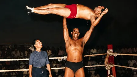 दारा सिंह: 6 फुट 2 इंच की कद-काठी वाले 'आयरमैन', 36 साल में लड़ी 500 से ज्यादा कुश्तियां, कोई हरा नहीं सका