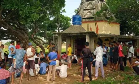 रांची के कांके में असामाजिक तत्वों ने शिवलिंग तोड़ा, ग्रामीणों में आक्रोश