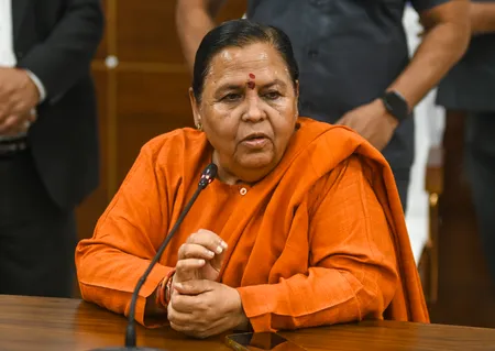 दतिया उपचुनाव पर उमा भारती ने आशुतोष तिवारी को दिया आशीर्वाद, नरोत्तम मिश्रा के 'बड़प्पन' को सराहा