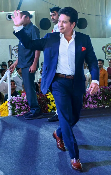 महिला टेस्ट मैच: ऐतिहासिक दिन से पहले सचिन तेंदुलकर ने भारतीय टीम में जोश भरा