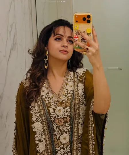 भावना मेनन ने फैंस को किया सावधान, कहा-'मेरे नाम के दूसरे सोशल मीडिया अकाउंट्स फर्जी हैं'