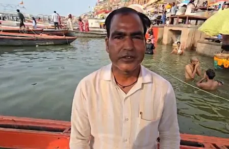 वाराणसी में गंगा के बढ़ते जलस्तर ने बढ़ाई चिंता, नाविक बोले- रोजी-रोटी पर पड़ता है सीधा असर