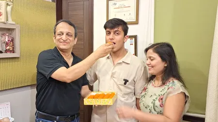 नीट यूजी 2026: ऑल इंडिया रैंक-1 हासिल करने वाले आर्यन गुप्ता ने बताया सफलता का मंत्र, भाई को बताया रोल मॉडल
