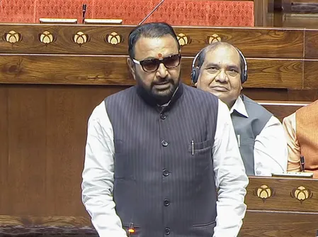 आयुष दवाओं की गुणवत्ता पर सरकार सख्त, भ्रामक विज्ञापनों पर नजर रखने के लिए 'आयुष सुरक्षा पोर्टल' शुरू