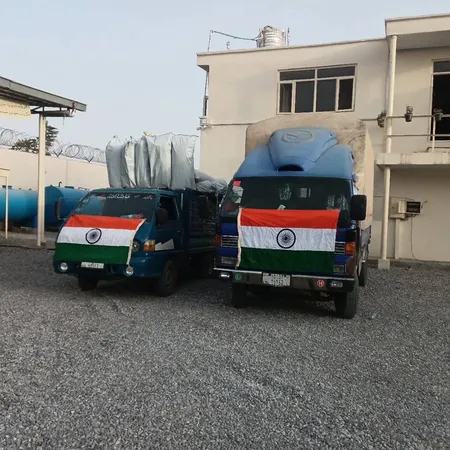 बाढ़ से जूझ रहे अफगानिस्तान की ओर भारत ने बढ़ाया मदद का हाथ, खाद्य सामग्री और टेंट भेजे