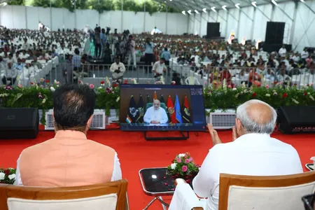 गुजरात: गृह मंत्री अमित शाह ने 815 करोड़ रुपए की विकास परियोजनाओं का उद्घाटन और शिलान्यास किया