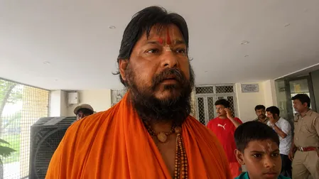 'प्रधानमंत्री मोदी को सत्ता से हटाने के लिए षड्यंत्र रचा जा रहा', विपक्ष पर संतों का पलटवार 'प्रधानमंत्री मोदी को सत्ता से हटाने के लिए षड्यंत्र रचा जा रहा', विपक्ष पर संतों का पलटवार
