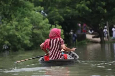बांग्लादेश में भारी बारिश से तबाही, बाढ़ और भूस्खलन में 51 लोगों की मौत
