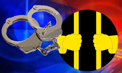 बीमा पॉलिसी के नाम पर ठगी करने वाले दो साइबर जालसाज गिरफ्तार, लाखों रुपए की धोखाधड़ी का खुलासा