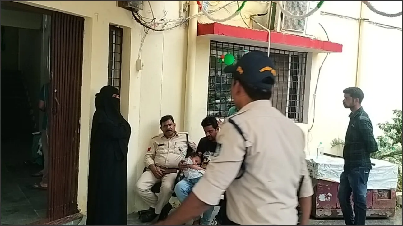 छतरपुर में स्कूल बच्चे के कथित अपहरण और फिरौती की मांग का वीडियो वायरल, इलाके में सनसनी