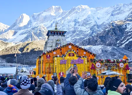 केदारनाथ यात्रा के अगले चरण की तैयारी तेज, डीएम ने दिए मार्ग की मरम्मत के निर्देश, भीड़ नियंत्रण के लिए नई एसओपी केदारनाथ यात्रा के अगले चरण की तैयारी तेज, डीएम ने दिए मार्ग की मरम्मत के निर्देश, भीड़ नियंत्रण के लिए नई एसओपी