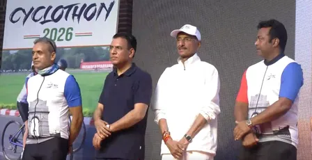 एनसीसी साइक्लोथॉन को केंद्रीय मंत्री मनसुख मांडविया और संजय सेठ ने दिखाई हरी झंडी, मैरी कॉम भी रहीं मौजूद