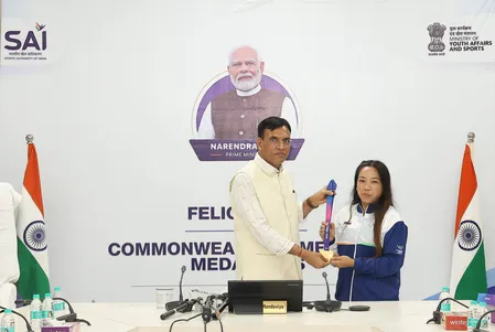 सीडब्ल्यूजी 2026: वेटलिफ्टिंग में पदक विजेताओं को खेल मंत्री मांडविया ने सम्मानित किया, सौंपे नकद पुरस्कार