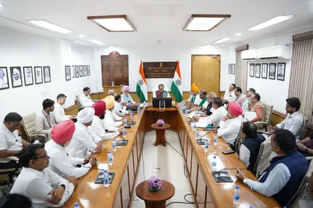 किसानों ने कृषि मंत्री शिवराज सिंह चौहान से की मुलाकात, एथेनॉल का किया समर्थन किसानों ने कृषि मंत्री शिवराज सिंह चौहान से की मुलाकात, एथेनॉल का किया समर्थन