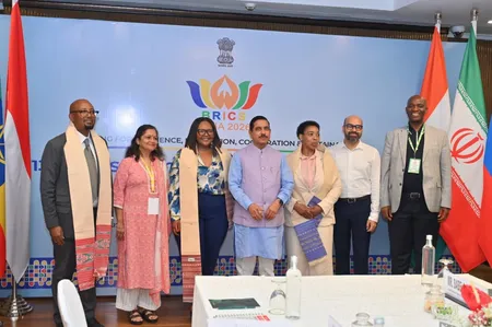 प्रह्लाद जोशी की दक्षिण अफ्रीका के शिक्षा मंत्रियों से मुलाकात, शिक्षा साझेदारी मजबूत करने पर चर्चा