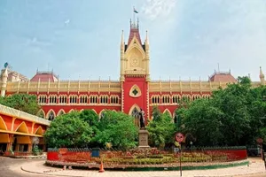 पश्चिम बंगाल : सरकार के आदेश के खिलाफ कलकत्ता हाईकोर्ट में याचिका दाखिल, फैसला वापस लेने की मांग