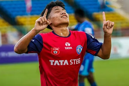 135वां डूरंड कप: कार्बी पर 6-0 से दमदार जीत, मगर नॉकआउट में नहीं पहुंची बोडोलैंड एफसी; नार्जरी बने हीरो